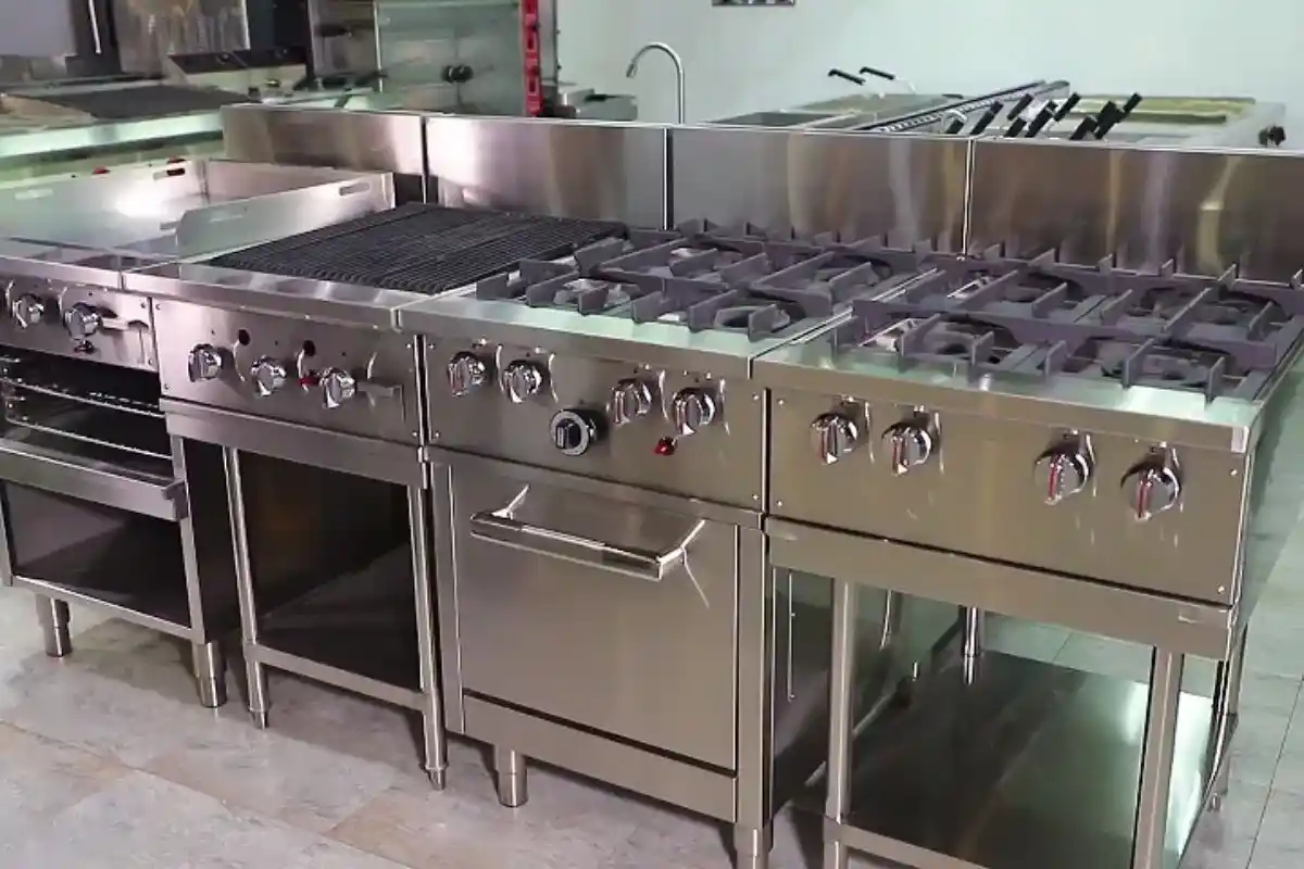 Catering manpower supply Saudi Arabia commercial kitchen