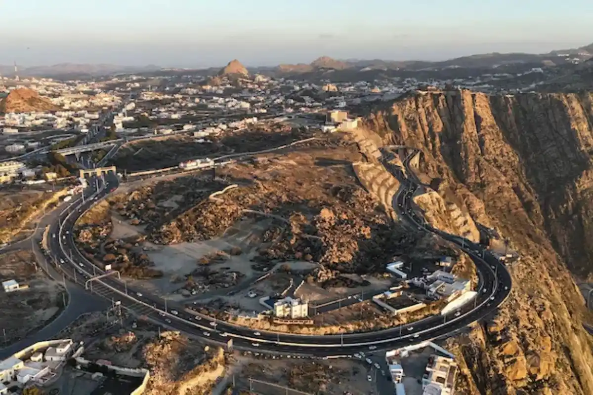 Manpower supply company Taif Saudi Arabia mountain road
